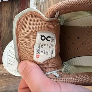 Women’s ON Clouds 9.5